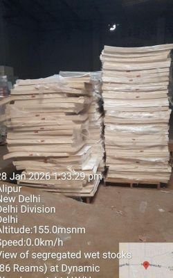 Water Affected Stock of Emami Mato Fold HB